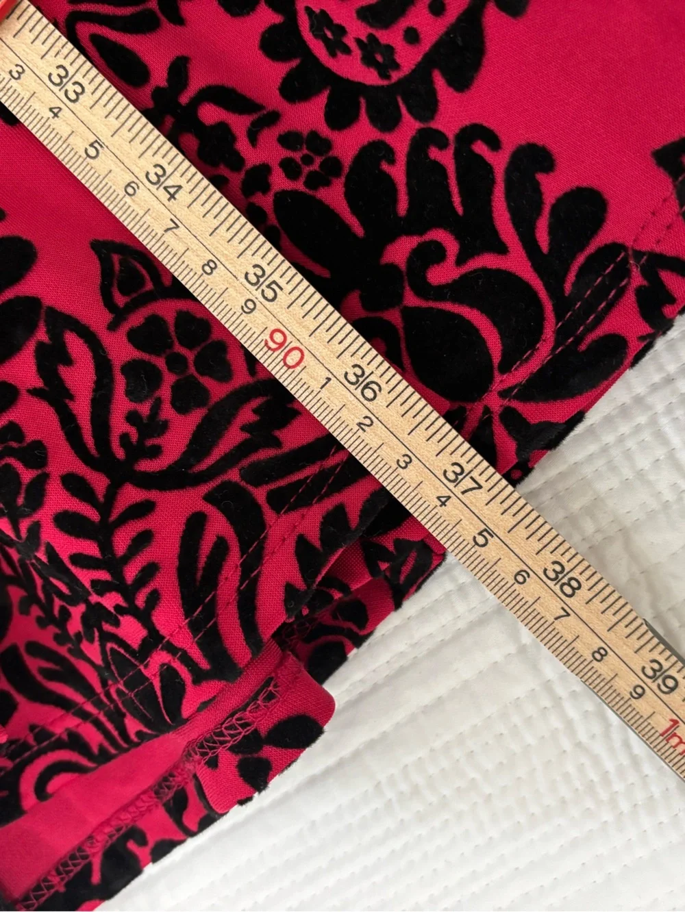 Roz & Ali Red and Black Sleeveless Midi Dress - Picture 6 of 8